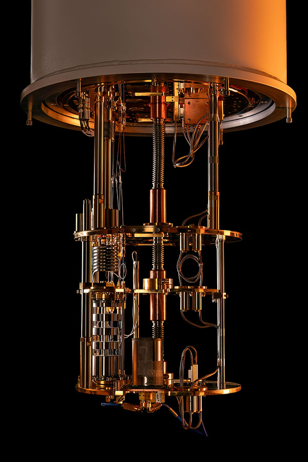 Photographie de cryostat à l'Institut Néel (CNRS) - Grenoble